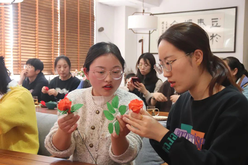 力博重工举办“讲担当 展风采”妇女节活动和消防知识讲座活动